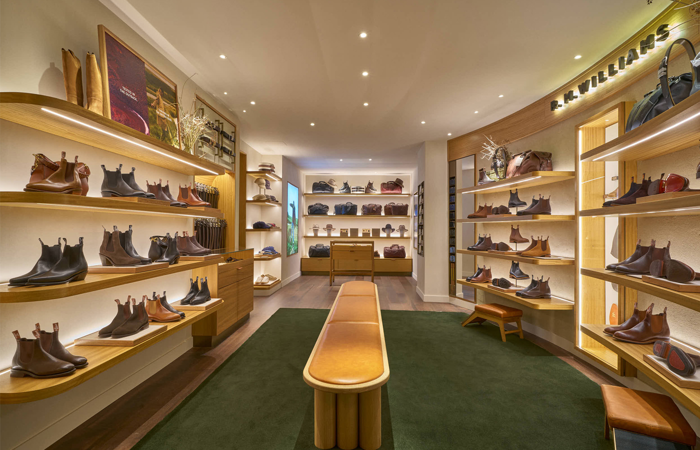 RM Williams - Cambridge - Elektra Lighting